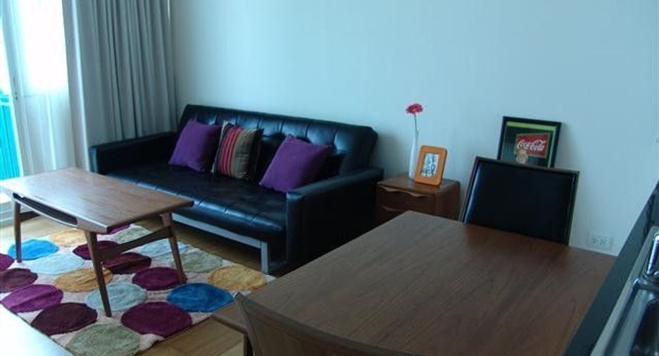 For rent 1 bed condo in Watthana, Bangkok