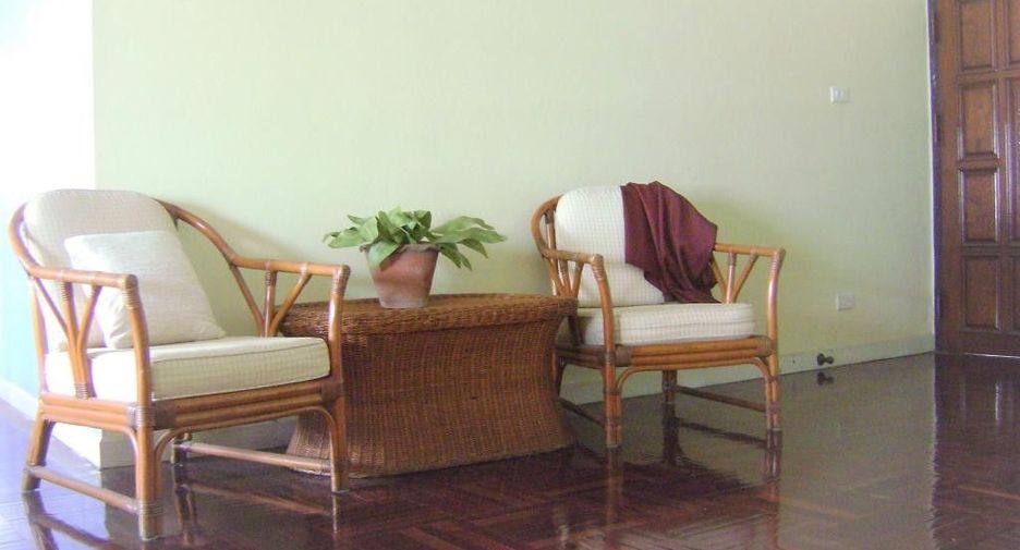 For rent 3 Beds condo in Khlong Toei, Bangkok