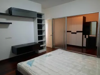 For rent 3 bed condo in Chatuchak, Bangkok