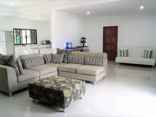 For sale 4 bed villa in Hua Hin, Prachuap Khiri Khan