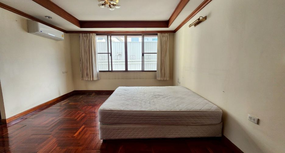 For rent 3 ベッドルーム condo in Watthana, Bangkok