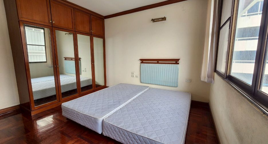 For rent 3 ベッドルーム condo in Watthana, Bangkok