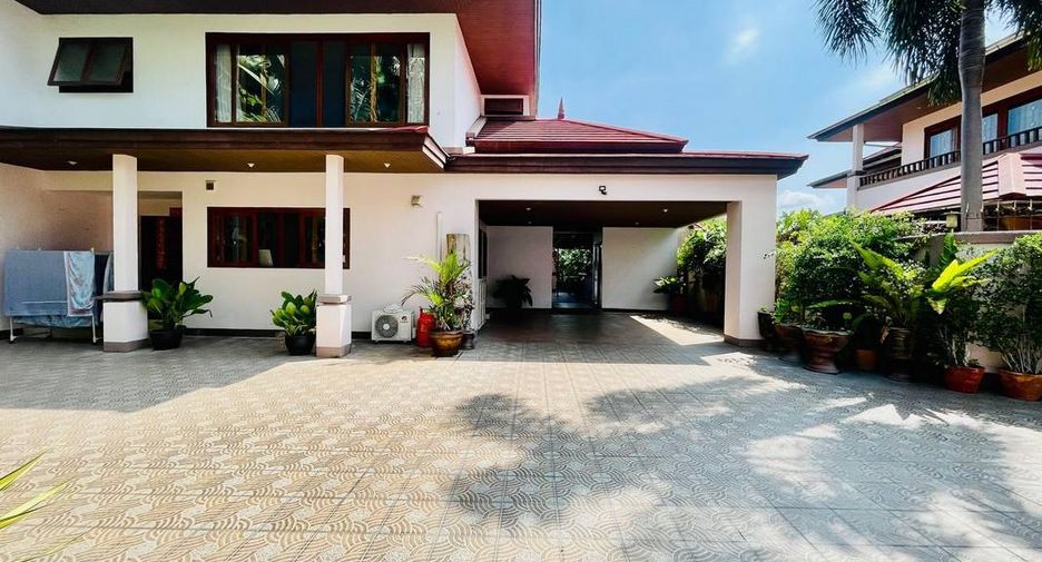 For sale 5 ベッドルーム house in Bang Lamung, Chonburi
