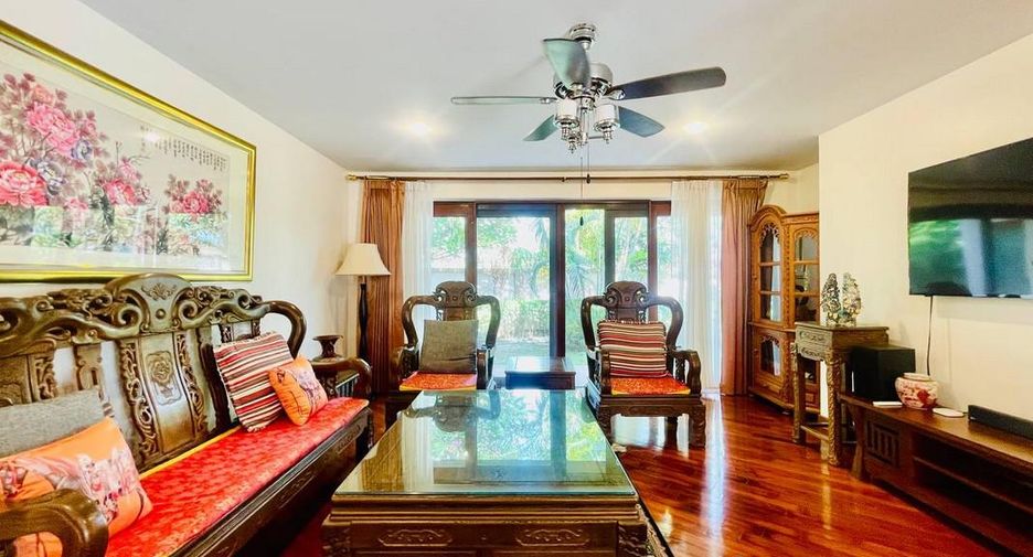 For sale 5 ベッドルーム house in Bang Lamung, Chonburi
