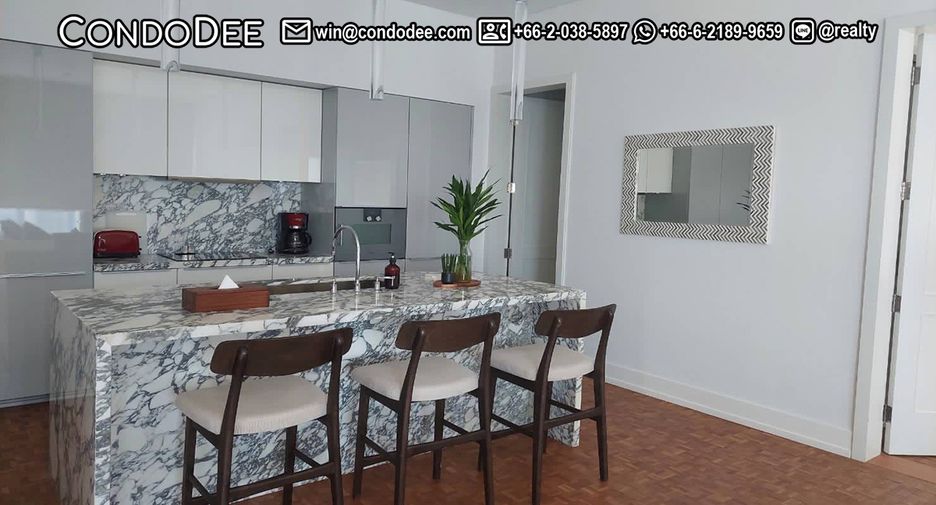 À vendre 2 chambres condo à Sathon, Bangkok