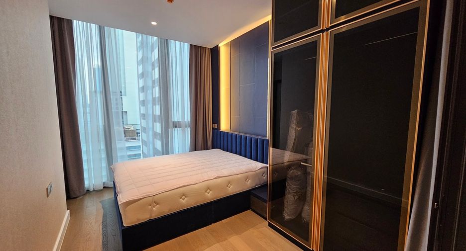 For sale 2 ベッドルーム condo in Sathon, Bangkok