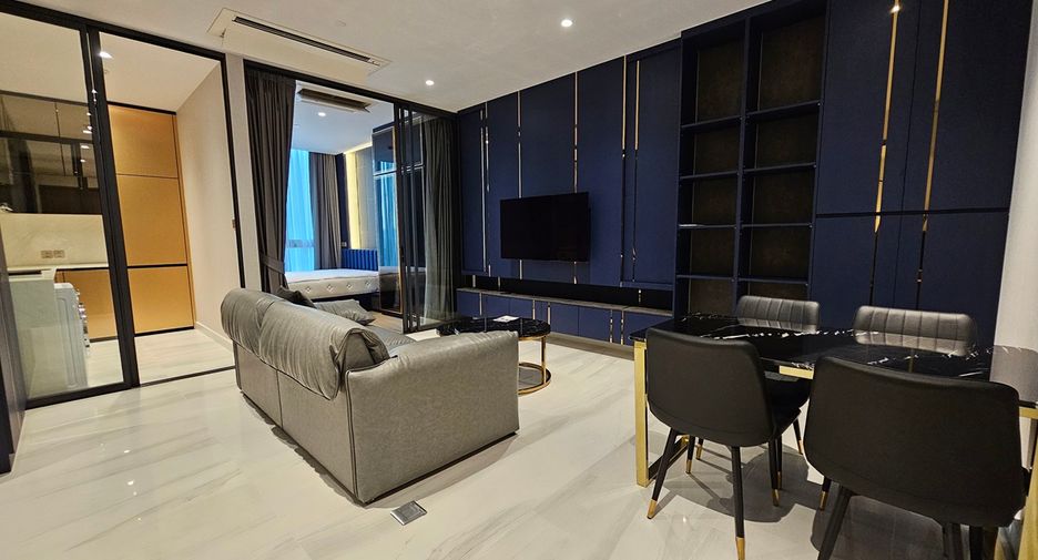 For sale 2 ベッドルーム condo in Sathon, Bangkok
