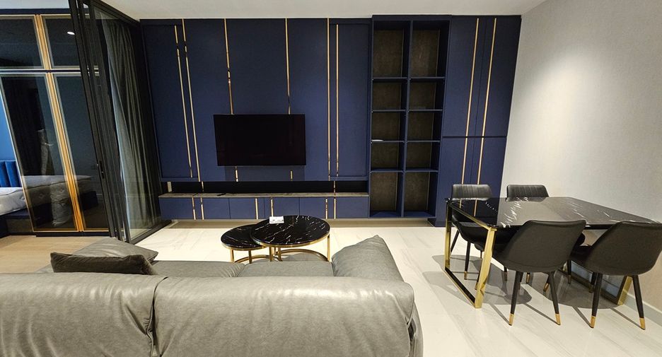 For sale 2 ベッドルーム condo in Sathon, Bangkok