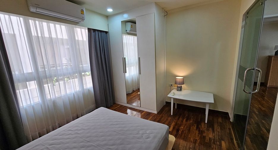 À vendre 2 chambres condo à Watthana, Bangkok