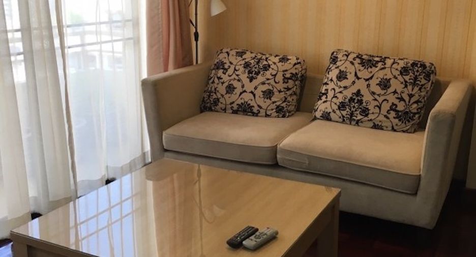 For sale 2 bedrooms condo in Khlong Toei, Bangkok