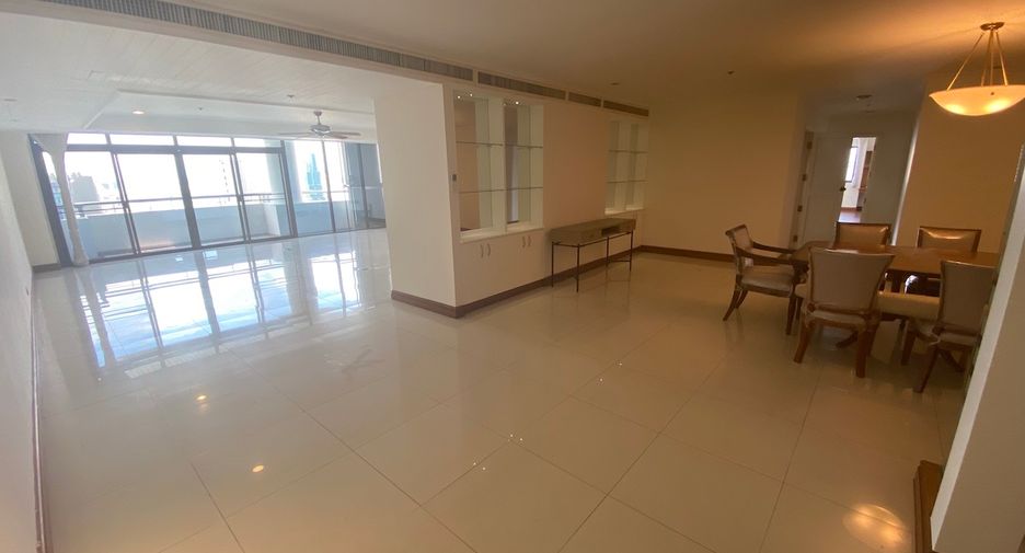 For sale 3 bed condo in Watthana, Bangkok