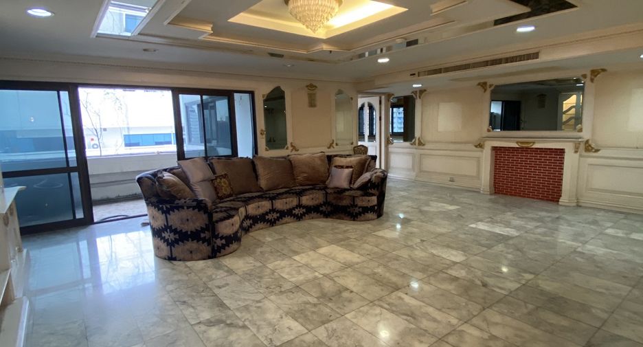 Condo en venta de 4 habitaciones en Watthana, Bangkok
