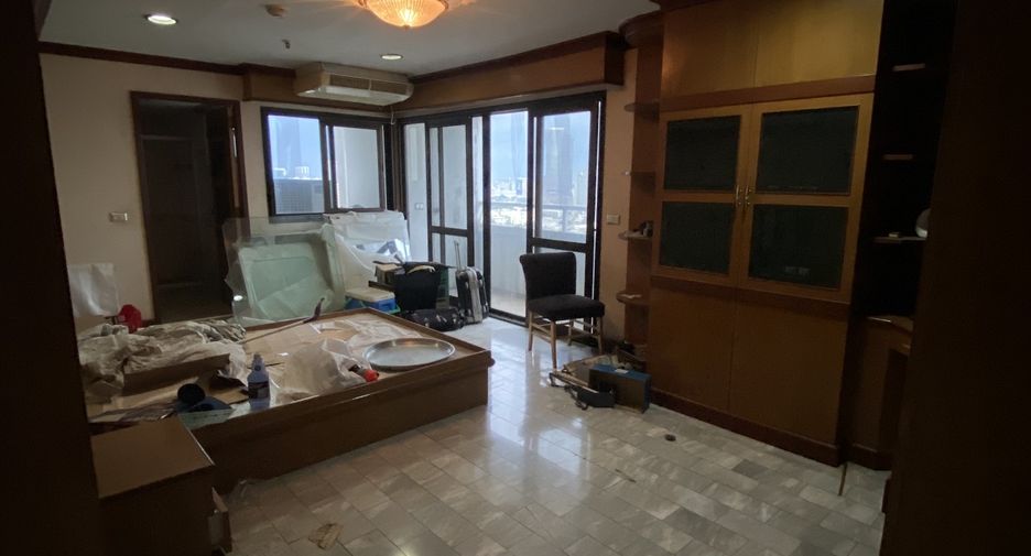 Condo en venta de 4 habitaciones en Watthana, Bangkok