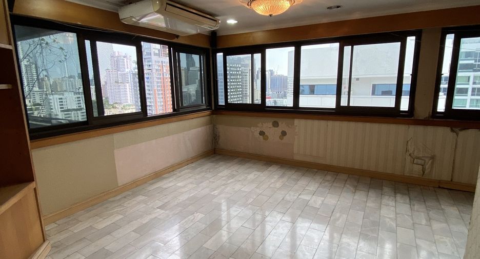 Condo en venta de 4 habitaciones en Watthana, Bangkok