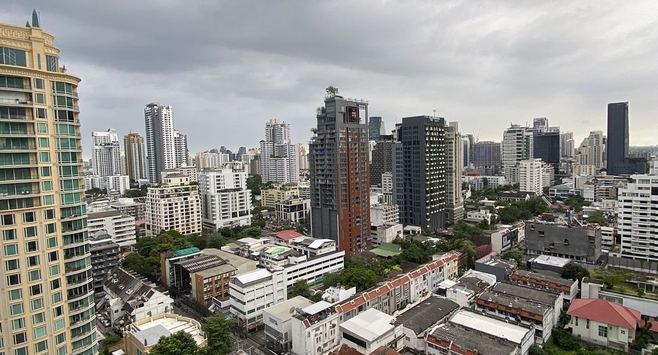 Condo en venta de 4 habitaciones en Watthana, Bangkok