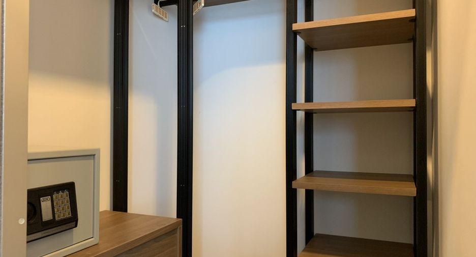 Condo en venta de 2 habitaciones en Khlong Toei, Bangkok