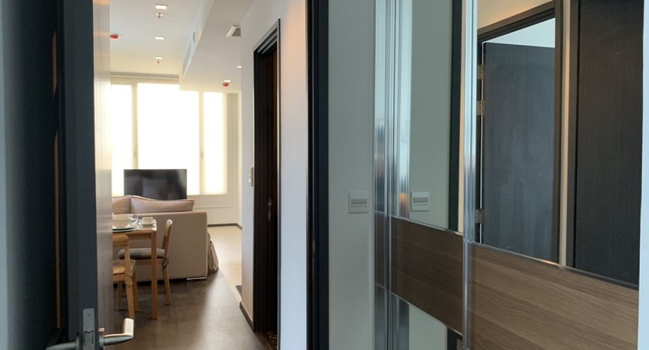 Condo en venta de 2 habitaciones en Khlong Toei, Bangkok