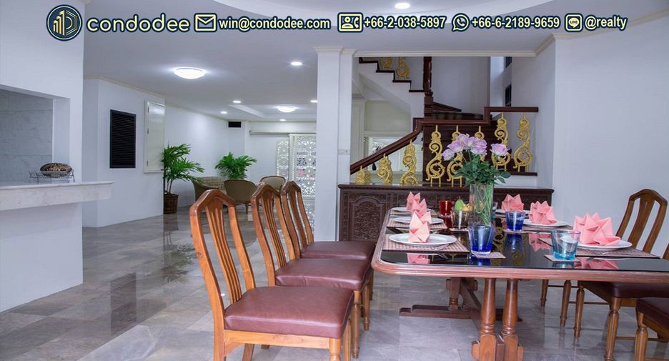Casa adosada en venta de 3 habitaciones en Watthana, Bangkok