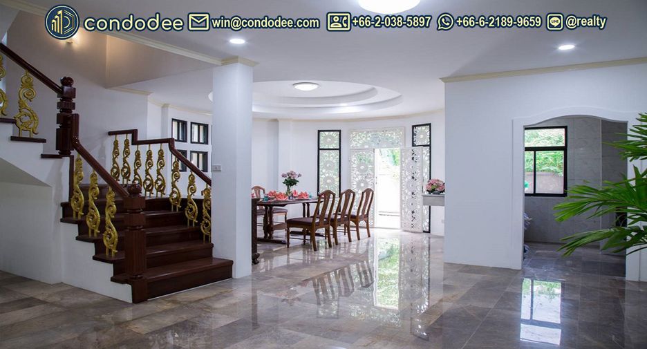 Casa adosada en venta de 3 habitaciones en Watthana, Bangkok