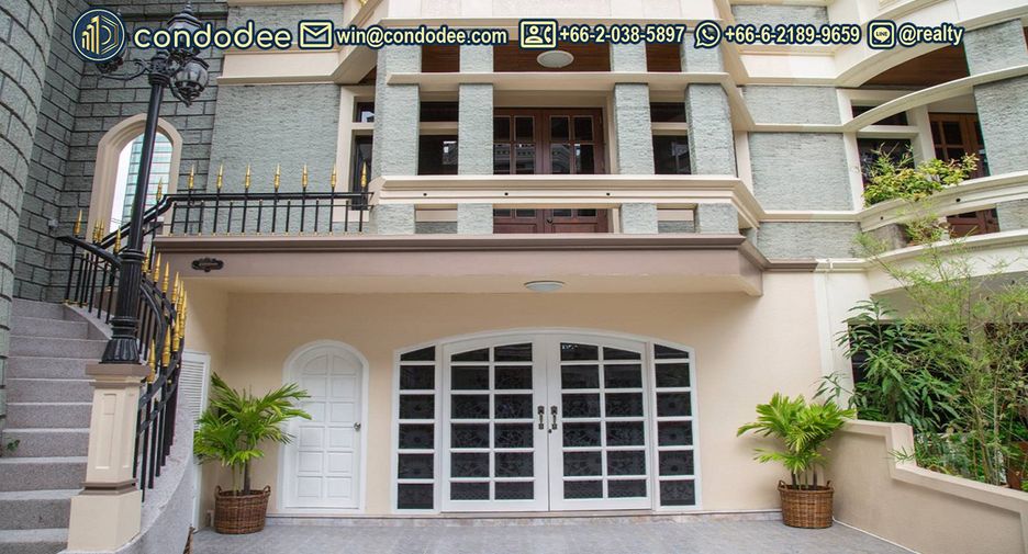 Casa adosada en venta de 3 habitaciones en Watthana, Bangkok