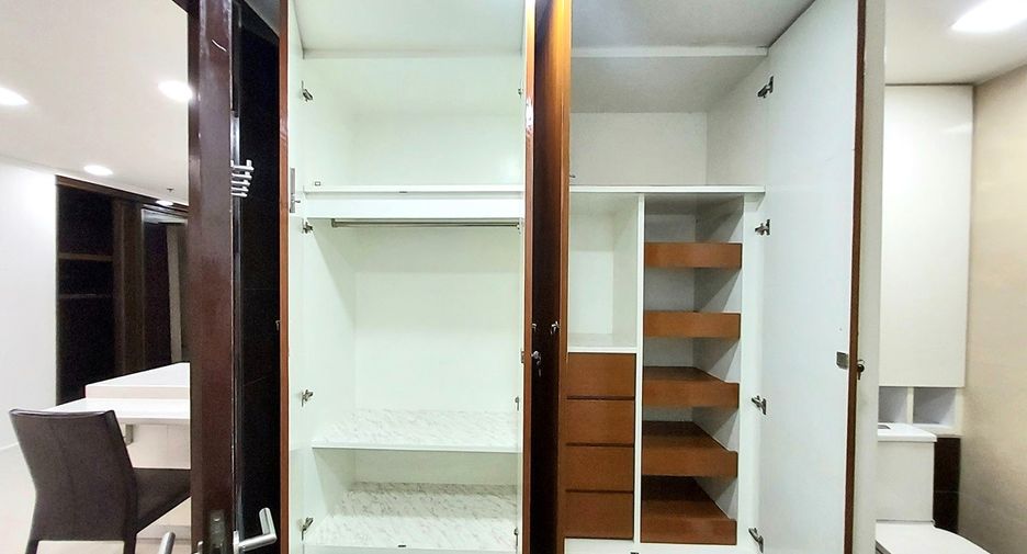 À vendre 1 chambre condo à Watthana, Bangkok