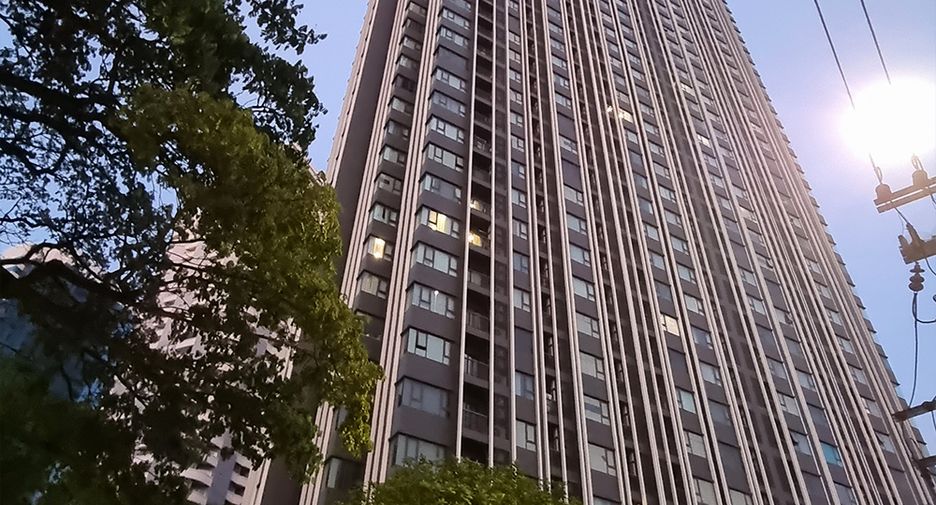 For sale 1 bed condo in Pathum Wan, Bangkok