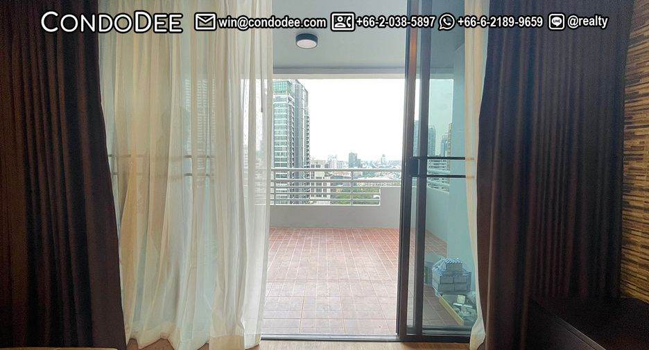 À vendre 3 chambres condo à Khlong Toei, Bangkok