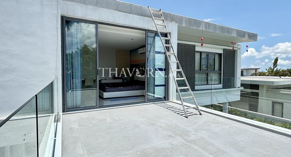 For sale 4 bedrooms house in Bang Lamung, Chonburi