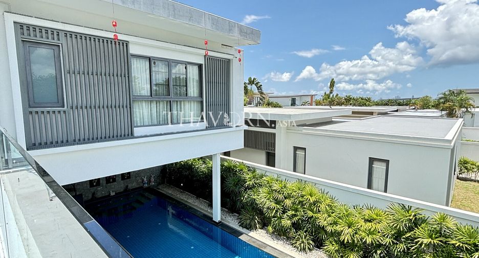 For sale 4 bedrooms house in Bang Lamung, Chonburi
