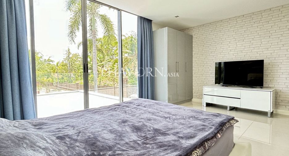 For sale 4 bedrooms house in Bang Lamung, Chonburi
