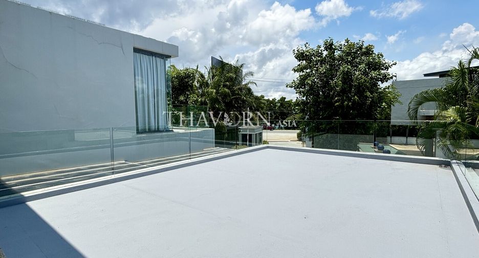 For sale 4 bedrooms house in Bang Lamung, Chonburi