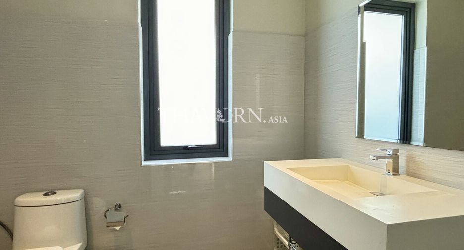 For sale 4 bedrooms house in Bang Lamung, Chonburi