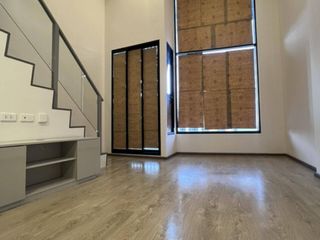 For sale 1 Beds condo in Huai Khwang, Bangkok