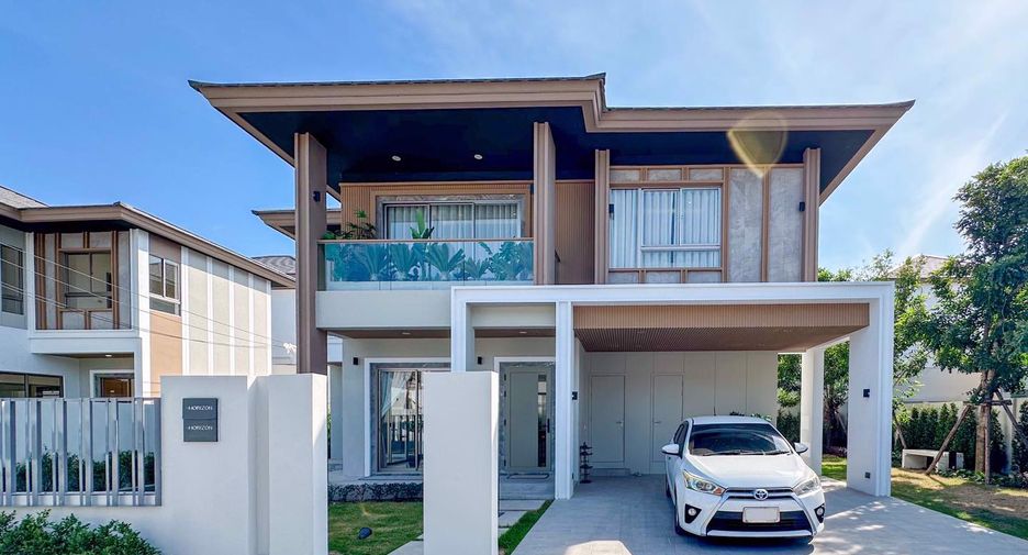 For sale 4 bed house in Bang Lamung, Chonburi