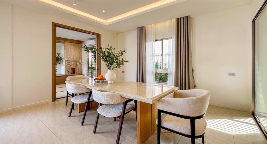 For sale 4 bed house in Bang Lamung, Chonburi