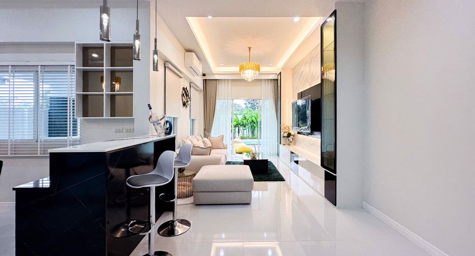 For sale 3 bed house in Bang Lamung, Chonburi