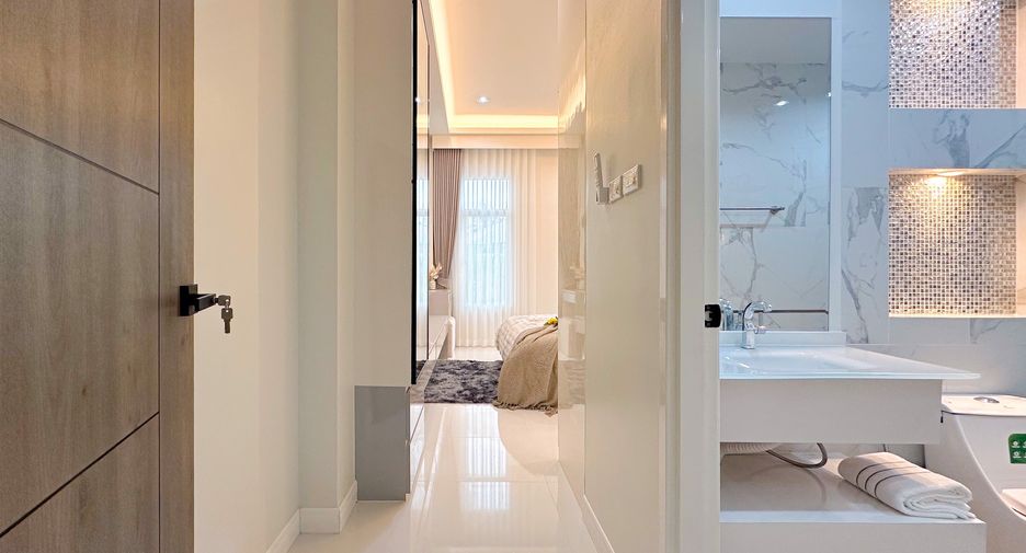 For sale 3 bed house in Bang Lamung, Chonburi