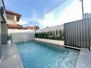 Haus zum Kauf mit 6 Zimmer in Bang Lamung, Chonburi