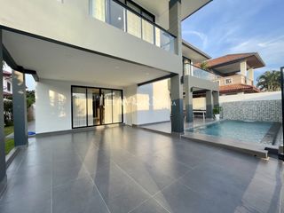 Haus zum Kauf mit 6 Zimmer in Bang Lamung, Chonburi