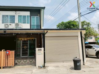 For sale 3 bed townhouse in Mueang Pathum Thani, Pathum Thani