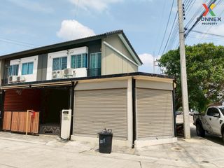 For sale 3 bed townhouse in Mueang Pathum Thani, Pathum Thani