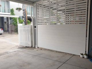 For sale 3 Beds townhouse in Krathum Baen, Samut Sakhon