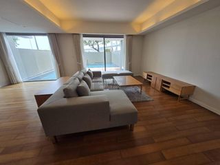For rent 4 bedrooms condo in Yan Nawa, Bangkok