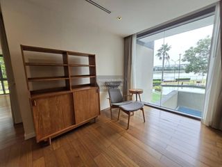 For rent 4 bedrooms condo in Yan Nawa, Bangkok