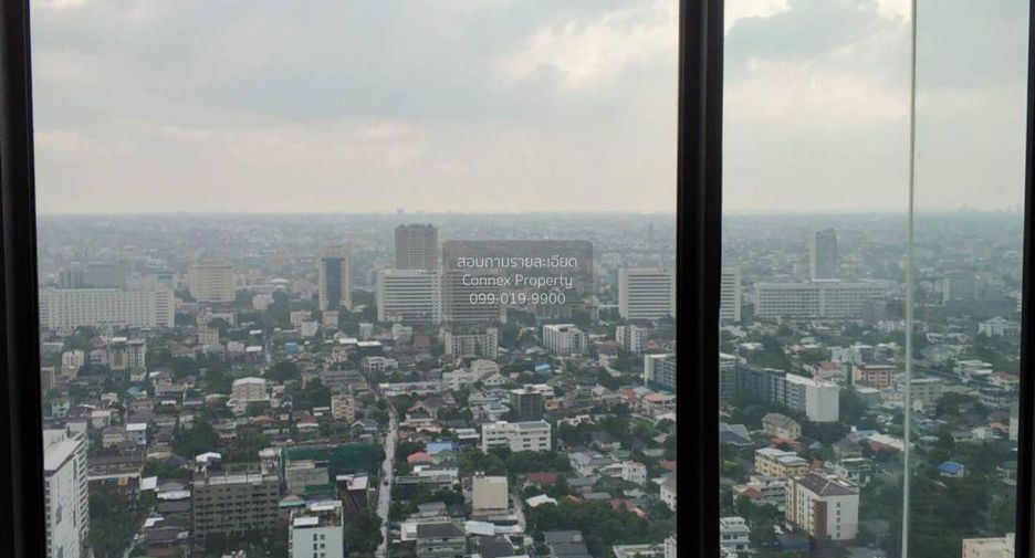 For rent 2 bedrooms condo in Chatuchak, Bangkok