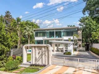 For sale 5 bed house in Pak Chong, Nakhon Ratchasima
