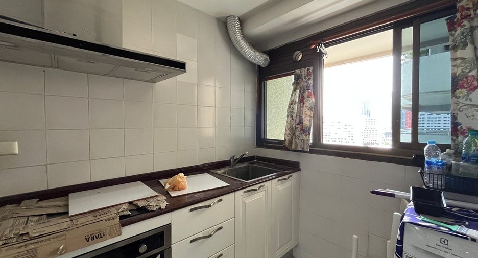 Condo en venta de 3 habitaciones en Watthana, Bangkok
