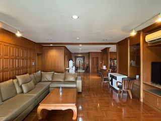 À vendre 3 chambres condo à Watthana, Bangkok