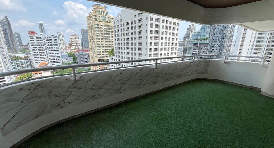 Condo en venta de 3 habitaciones en Watthana, Bangkok