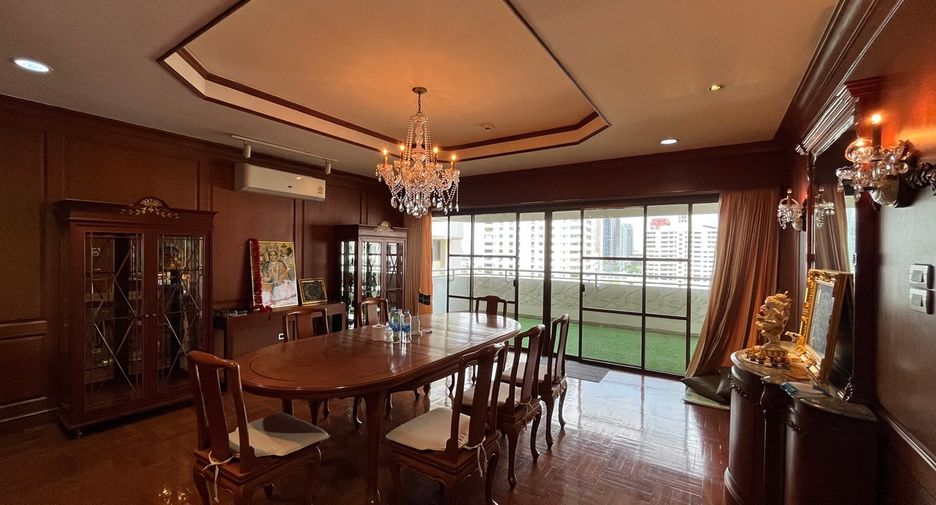 Condo en venta de 3 habitaciones en Watthana, Bangkok